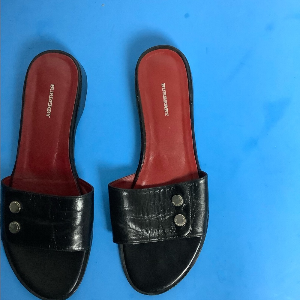 Burberry Women’s Flat Slide - Picture 2 of 2